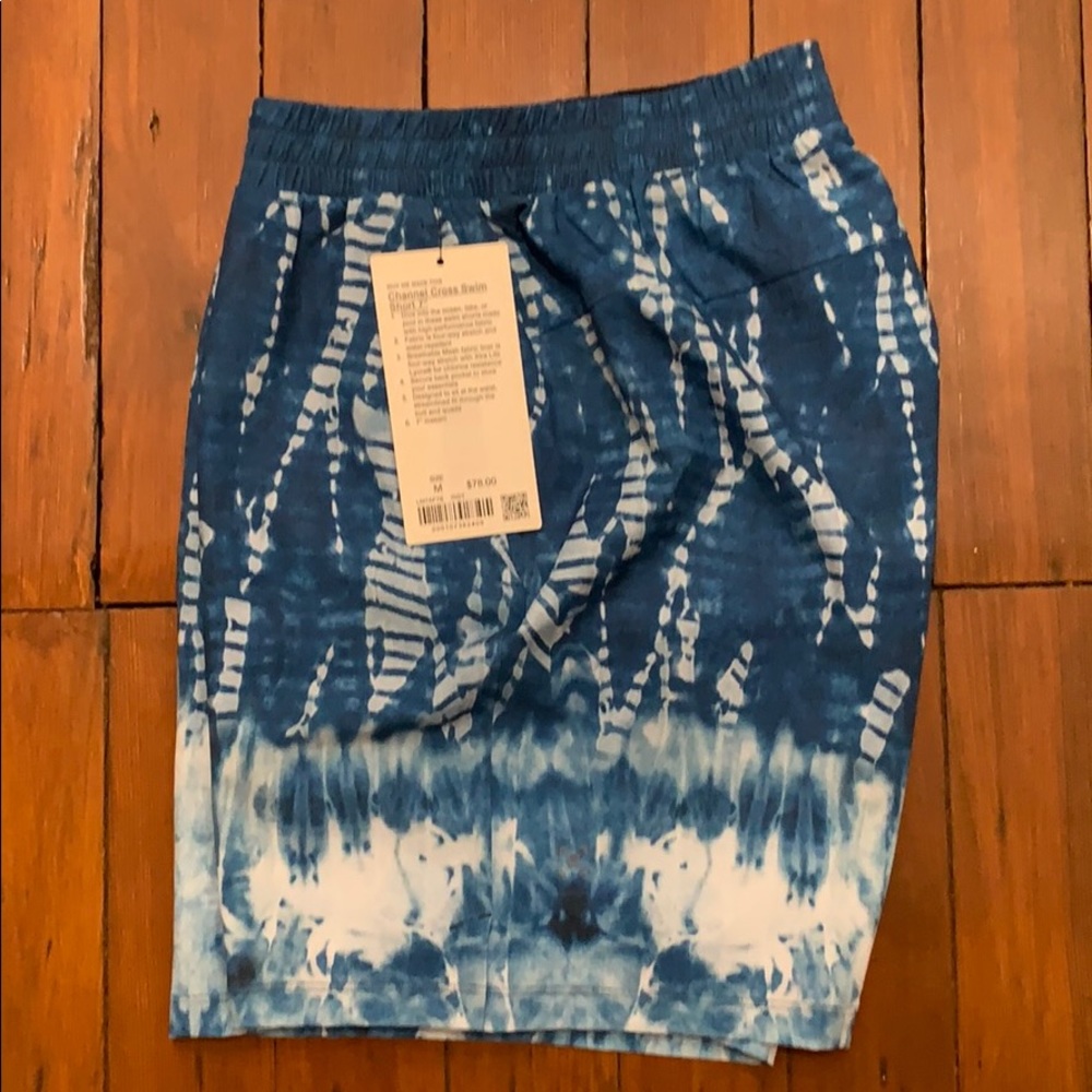 Channel Cross Short